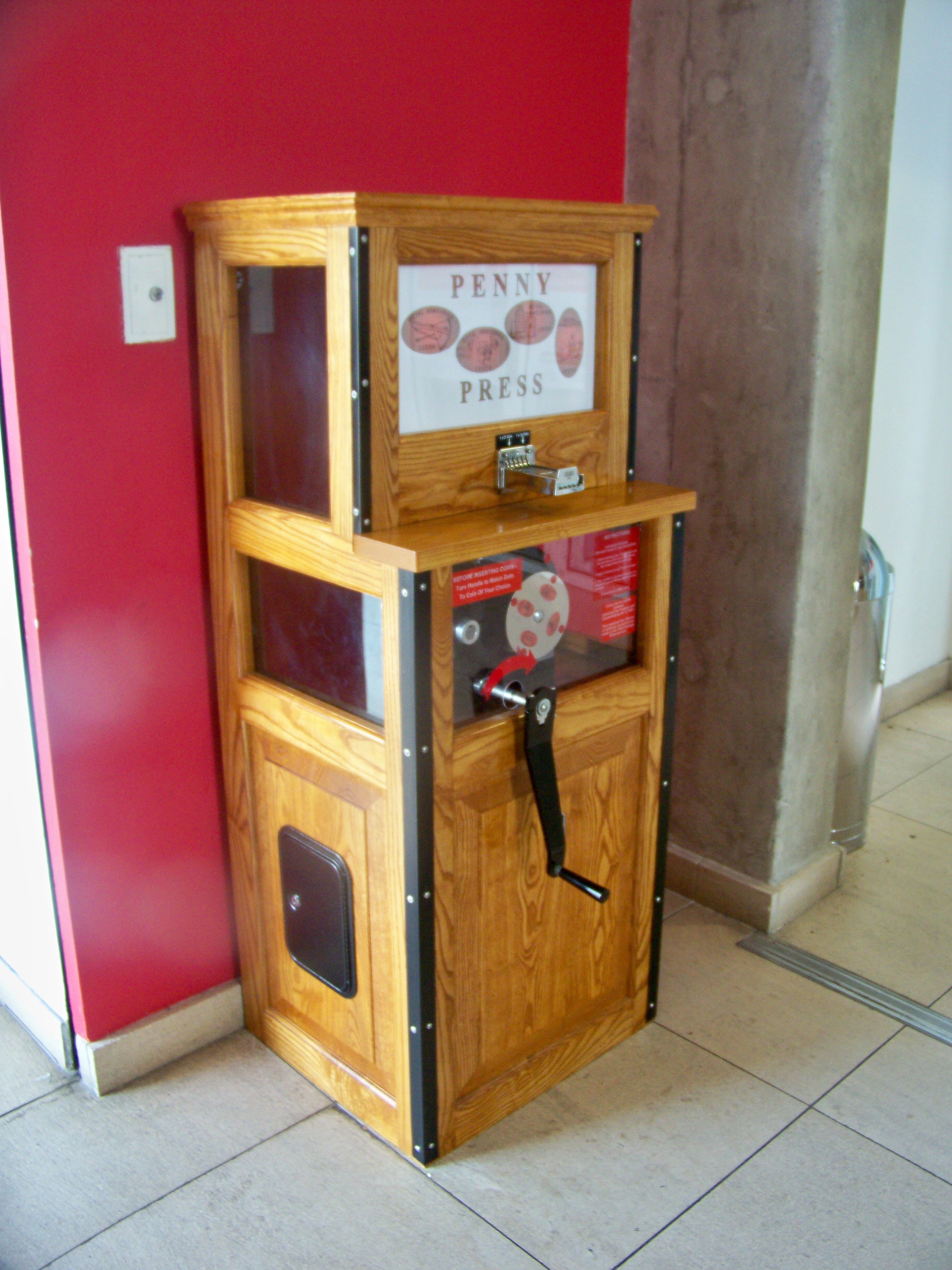 Souvenir Penny Machine